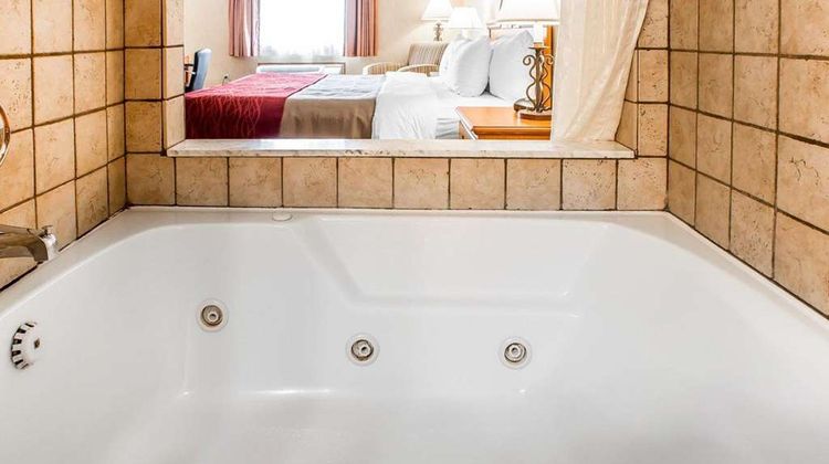 Quality Inn Sidney Suite