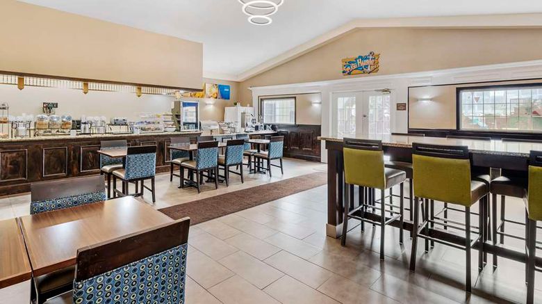 <b>Comfort Inn Splash Harbor Restaurant</b>. Images powered by <a href="https://iceportal.shijigroup.com/" title="IcePortal" target="_blank">IcePortal</a>.