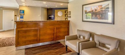 Comfort Inn Independence Lobby