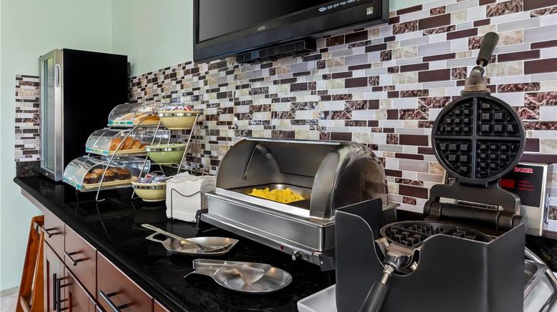 <b>Quality Inn Seville Restaurant</b>. Images powered by <a href="https://iceportal.shijigroup.com/" title="IcePortal" target="_blank">IcePortal</a>.