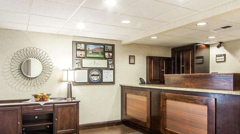 <b>Quality Inn Chillicothe Lobby</b>. Images powered by <a href="https://iceportal.shijigroup.com/" title="IcePortal" target="_blank">IcePortal</a>.