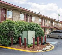 Econo Lodge Columbus West Exterior