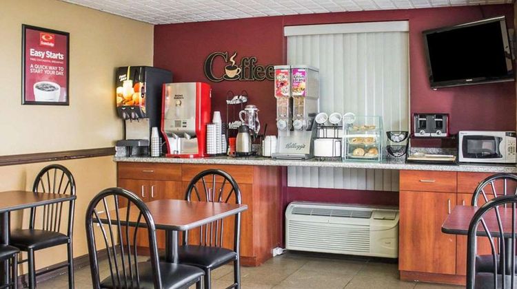 Econo Lodge Columbus West Restaurant