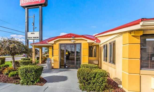Econo Lodge Exterior