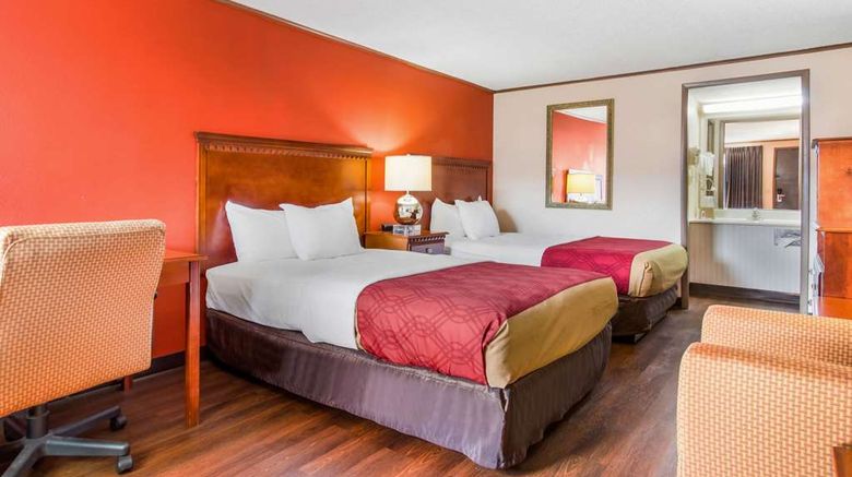 <b>Econo Lodge Room</b>. Images powered by <a href="https://iceportal.shijigroup.com/" title="IcePortal" target="_blank">IcePortal</a>.