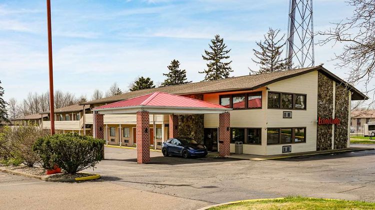 Econo Lodge Exterior