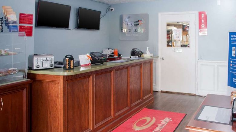 <b>Econo Lodge Lobby</b>. Images powered by <a href="https://iceportal.shijigroup.com/" title="IcePortal" target="_blank">IcePortal</a>.