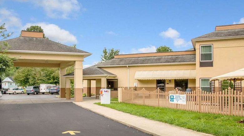 <b>Comfort Inn Piketon Exterior</b>. Images powered by <a href="https://iceportal.shijigroup.com/" title="IcePortal" target="_blank">IcePortal</a>.