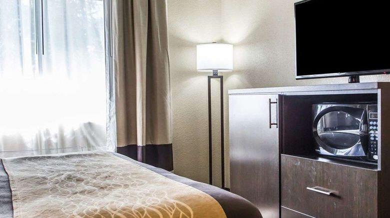 <b>Quality Inn Dayton North - Vandalia Suite</b>. Images powered by <a href="https://iceportal.shijigroup.com/" title="IcePortal" target="_blank">IcePortal</a>.