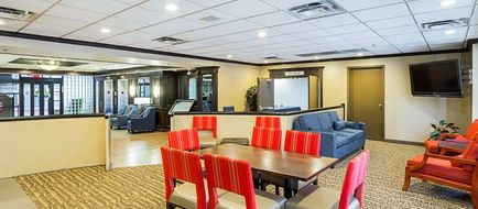 Comfort Inn Cleveland Downtown Lobby