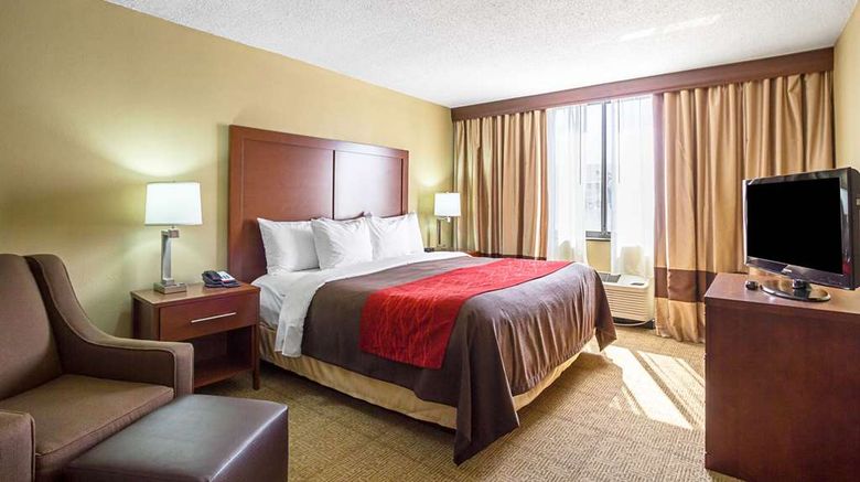 <b>Comfort Inn Cleveland Downtown Room</b>. Images powered by <a href="https://iceportal.shijigroup.com/" title="IcePortal" target="_blank">IcePortal</a>.