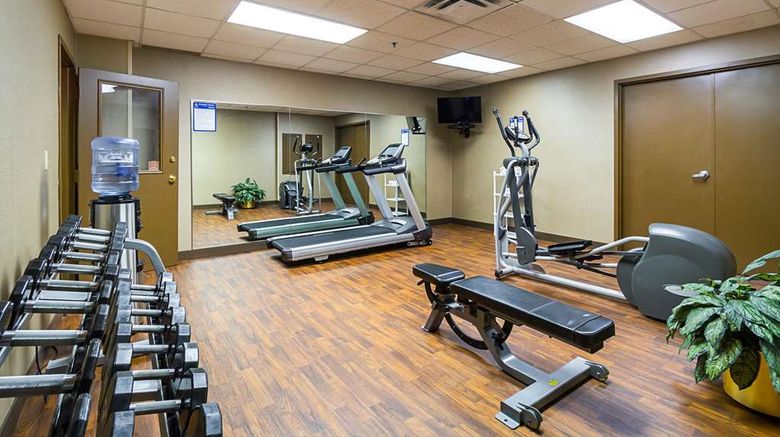 <b>Comfort Inn Cleveland Downtown Health</b>. Images powered by <a href="https://iceportal.shijigroup.com/" title="IcePortal" target="_blank">IcePortal</a>.