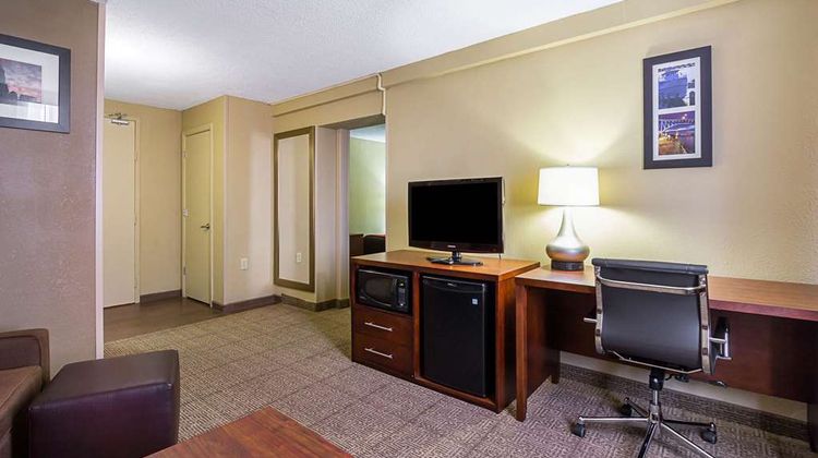 Comfort Inn Cleveland Downtown Suite