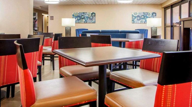 <b>Comfort Inn Restaurant</b>. Images powered by <a href="https://iceportal.shijigroup.com/" title="IcePortal" target="_blank">IcePortal</a>.