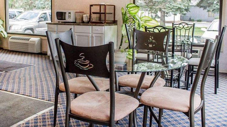 Rodeway Inn Findlay University Area Restaurant