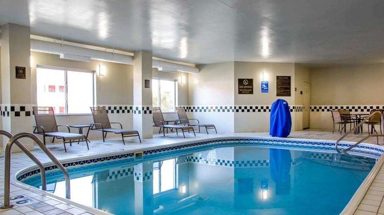 Comfort Suites Pool