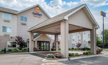 Comfort Suites
