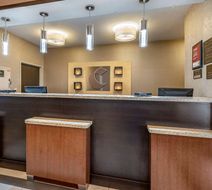Comfort Suites Lobby