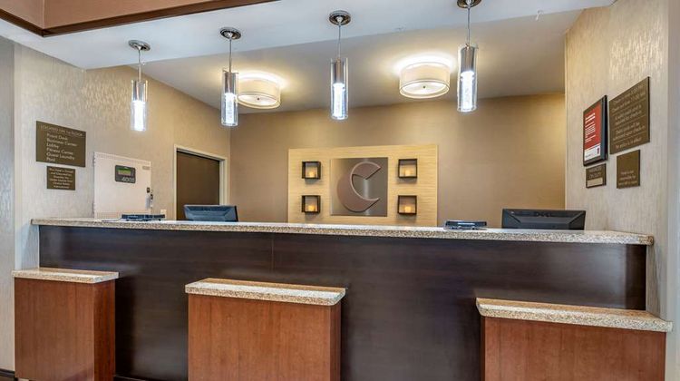 Comfort Suites Lobby