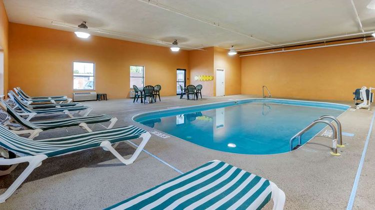 Comfort Inn & Suites Eastgate Cincinnati Pool