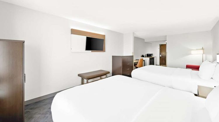 Comfort Suites East Columbus Suite