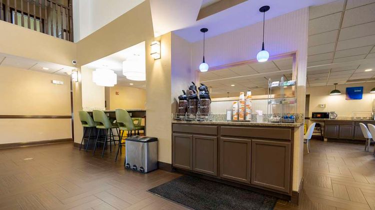 Comfort Suites Springfield I-70 Lobby