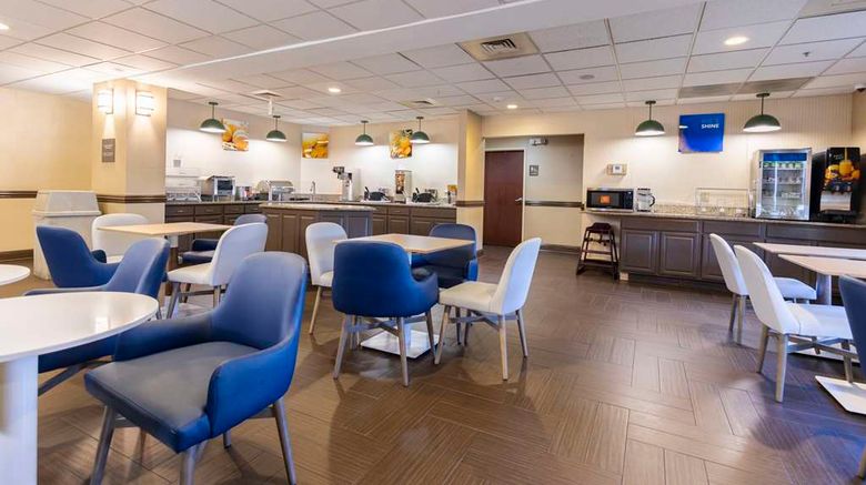 <b>Comfort Suites Springfield I-70 Restaurant</b>. Images powered by <a href="https://iceportal.shijigroup.com/" title="IcePortal" target="_blank">IcePortal</a>.