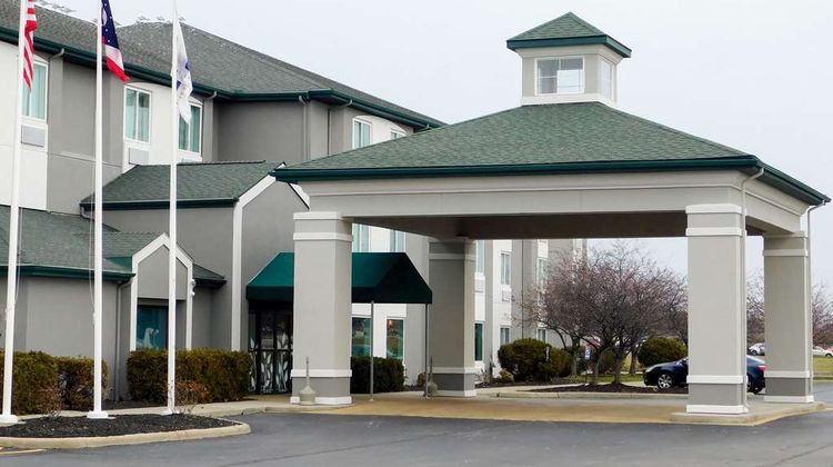 Sleep Inn & Suites Exterior
