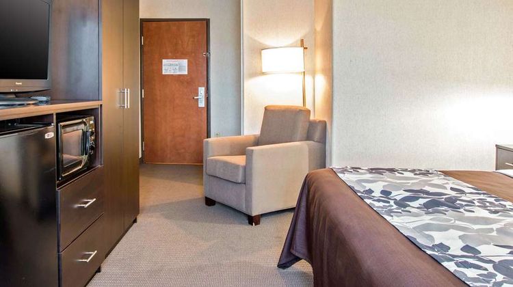 Sleep Inn & Suites Room