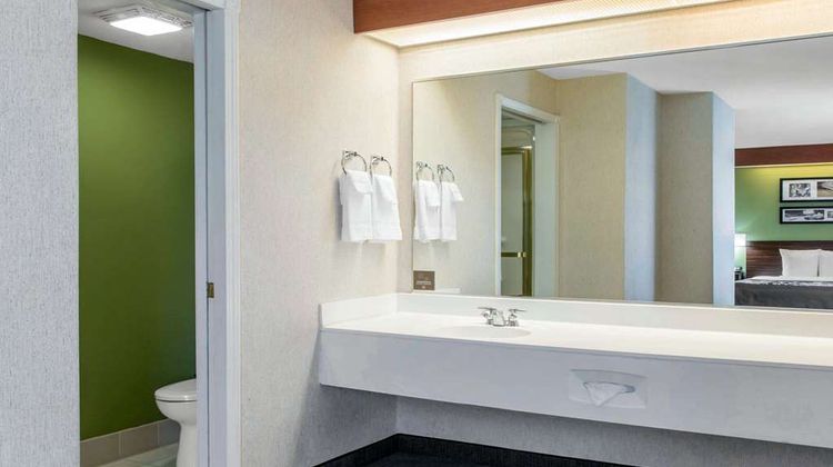 Sleep Inn & Suites Suite