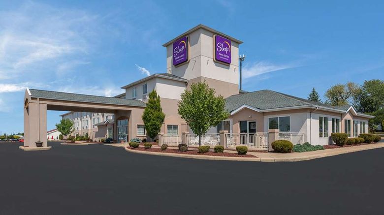 <b>Sleep Inn and Suites Port Clinton Exterior</b>. Images powered by <a href="https://iceportal.shijigroup.com/" title="IcePortal" target="_blank">IcePortal</a>.