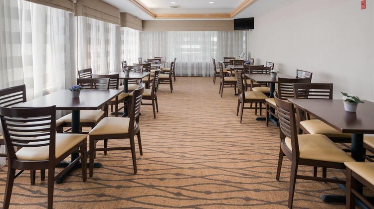 Sleep Inn and Suites Port Clinton Restaurant