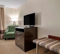 Comfort Suites Room