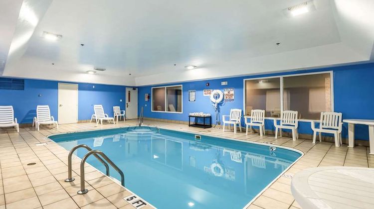 Comfort Inn Pool