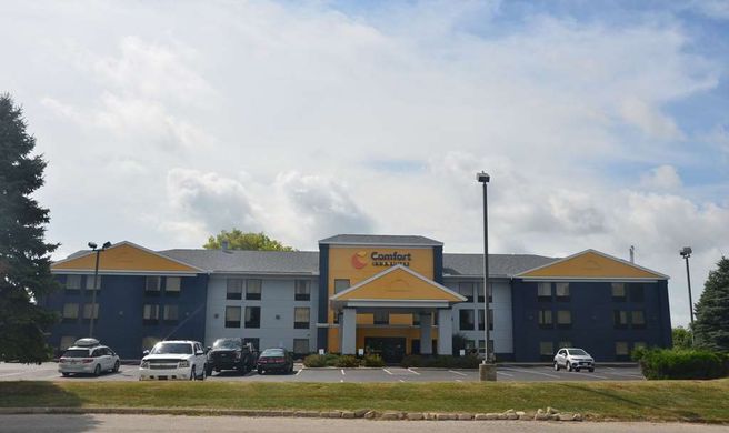 Comfort Inn & Suites Maumee/Toledo Exterior