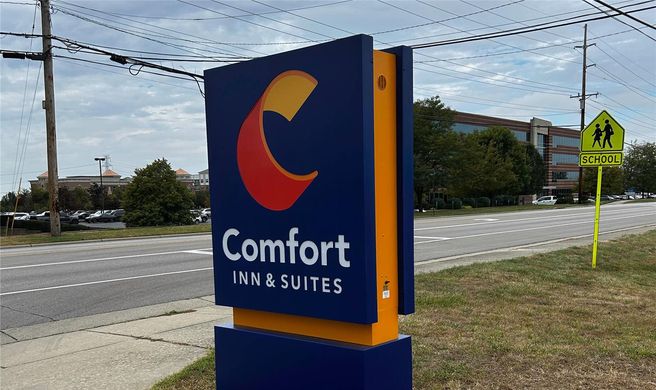 Comfort Inn & Suites Exterior