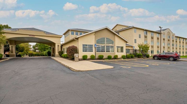 <b>Comfort Suites Columbus Expo Center Exterior</b>. Images powered by <a href="https://iceportal.shijigroup.com/" title="IcePortal" target="_blank">IcePortal</a>.