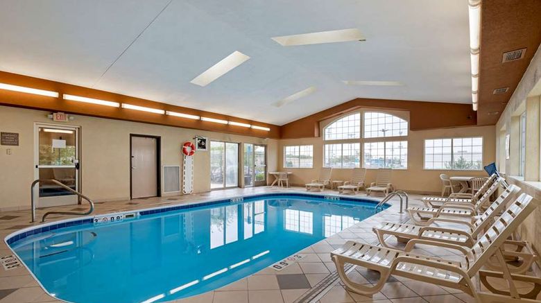 <b>Comfort Suites Columbus Expo Center Pool</b>. Images powered by <a href="https://iceportal.shijigroup.com/" title="IcePortal" target="_blank">IcePortal</a>.