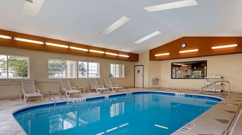 <b>Comfort Suites Columbus Expo Center Pool</b>. Images powered by <a href="https://iceportal.shijigroup.com/" title="IcePortal" target="_blank">IcePortal</a>.
