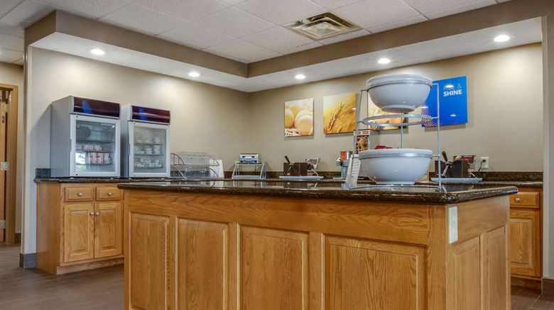 <b>Comfort Suites Restaurant</b>. Images powered by <a href="https://iceportal.shijigroup.com/" title="IcePortal" target="_blank">IcePortal</a>.