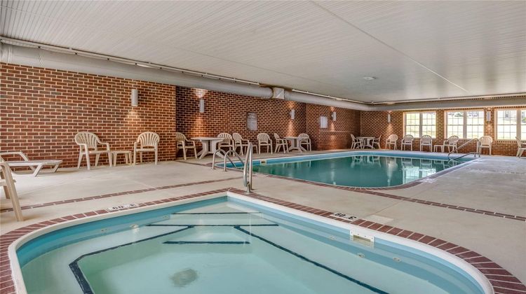 Comfort Suites Hotel And Conference Center Pool