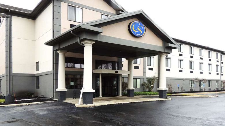 <b>Comfort Suites Twinsburg Exterior</b>. Images powered by <a href="https://iceportal.shijigroup.com/" title="IcePortal" target="_blank">IcePortal</a>.
