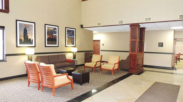 <b>Comfort Suites Twinsburg Lobby</b>. Images powered by <a href="https://iceportal.shijigroup.com/" title="IcePortal" target="_blank">IcePortal</a>.