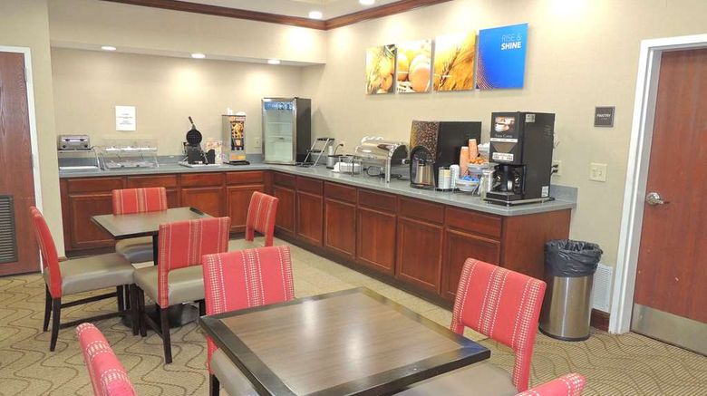 <b>Comfort Suites Twinsburg Restaurant</b>. Images powered by <a href="https://iceportal.shijigroup.com/" title="IcePortal" target="_blank">IcePortal</a>.