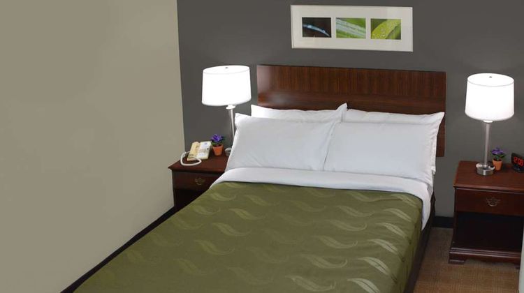 Quality Inn & Suites Room