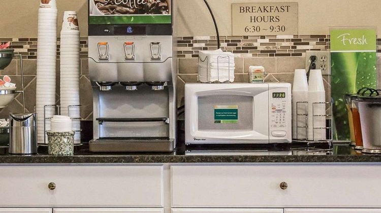 Quality Inn & Suites Bellville - Mansfield Restaurant