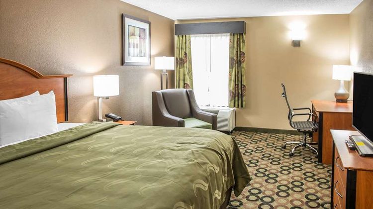 Quality Inn & Suites Room