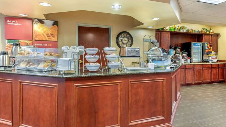 <b>Comfort Suites Restaurant</b>. Images powered by <a href="https://iceportal.shijigroup.com/" title="IcePortal" target="_blank">IcePortal</a>.
