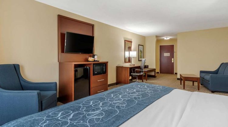 Comfort Suites Dayton Wright Patterson Suite