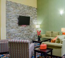 Quality Inn & Suites Lobby